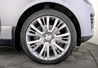 Подержанный автомобиль Land Rover Range Rover 2021 года (18 фото)