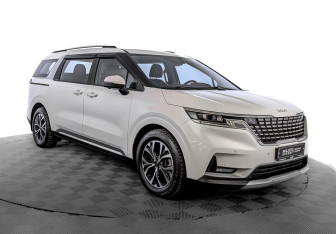 Подержанный автомобиль Kia Carnival 2022 года (3 фото)