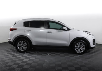 Подержанный автомобиль Kia Sportage 2018 года (4 фото)