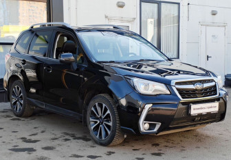 Подержанный автомобиль Subaru Forester Suv 2016 года (3 фото)