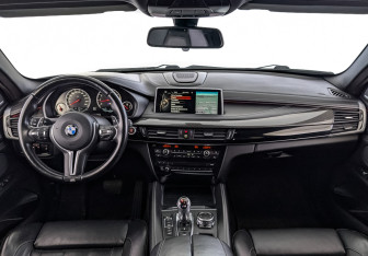 Подержанный автомобиль BMW X6 M 2016 года (14 фото)