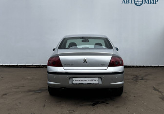 Подержанный автомобиль Peugeot 407 Sedan 2006 года (6 фото)
