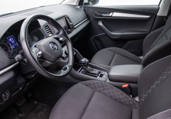 Подержанный автомобиль Skoda Karoq 2021 года (10 фото)