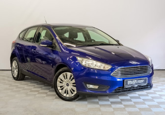 Подержанный автомобиль Ford Focus Hatchback 2019 года (3 фото)