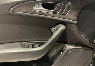 Подержанный автомобиль Audi A6 Sedan 2017 года (12 фото)