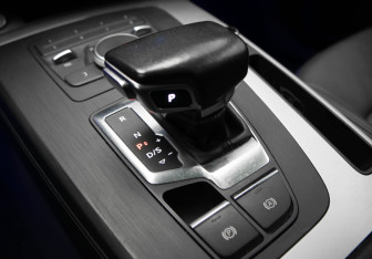 Подержанный автомобиль Audi Q5 2020 года (20 фото)