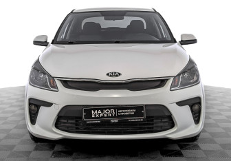 Подержанный автомобиль Kia Rio Sedan 2020 года (2 фото)