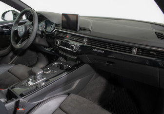 Подержанный автомобиль Audi A5 Liftback 2017 года (9 фото)