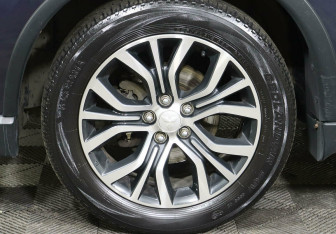 Подержанный автомобиль Mitsubishi Outlander 2016 года (5 фото)