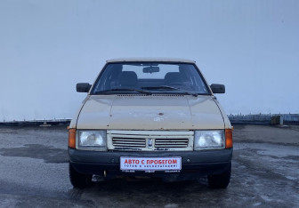 Подержанный автомобиль Москвич 2141 1990 года (2 фото)