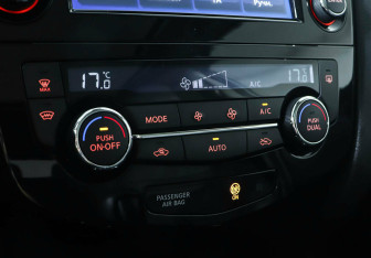 Подержанный автомобиль Nissan Qashqai 2019 года (18 фото)