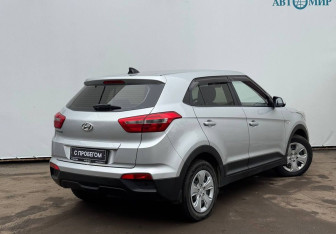 Подержанный автомобиль Hyundai Creta 2017 года (8 фото)