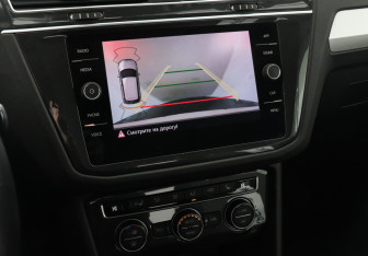 Подержанный автомобиль Volkswagen Tiguan 2020 года (14 фото)