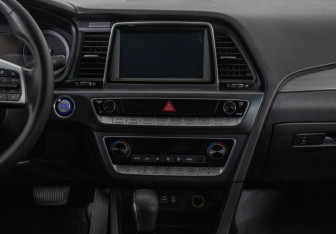 Подержанный автомобиль Hyundai Sonata 2018 года (14 фото)