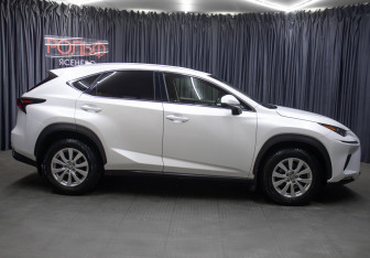 Подержанный автомобиль Lexus NX 2018 года (4 фото)