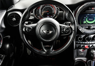 Подержанный автомобиль MINI Hatch 2017 года (35 фото)