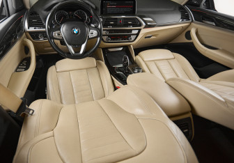 Подержанный автомобиль BMW X4 2019 года (19 фото)