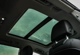 Подержанный автомобиль Audi Q8 2019 года (15 фото)