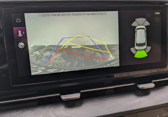 Подержанный автомобиль Kia Carnival 2021 года (29 фото)