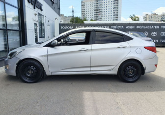 Подержанный автомобиль Hyundai Solaris Sedan 2016 года (8 фото)