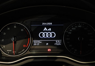 Подержанный автомобиль Audi A4 Sedan 2016 года (20 фото)