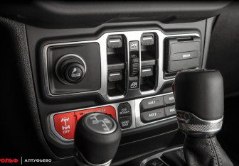 Новый Jeep Wrangler 2025 (17 фото)