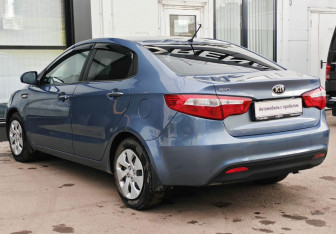 Подержанный автомобиль Kia Rio Sedan 2013 года (7 фото)
