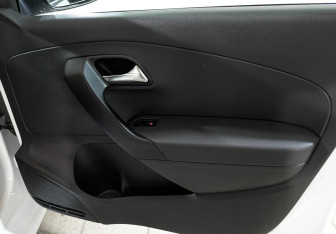 Подержанный автомобиль Volkswagen Polo Sedan 2020 года (25 фото)