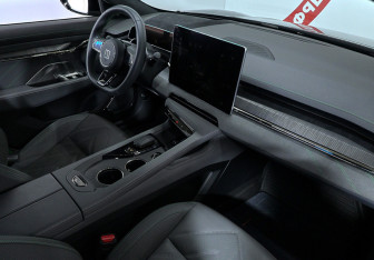 Подержанный автомобиль Zeekr 001 2023 года (9 фото)