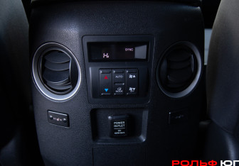 Подержанный автомобиль Honda Pilot 2008 года (13 фото)