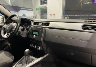 Подержанный автомобиль Renault Arkana 2019 года (10 фото)