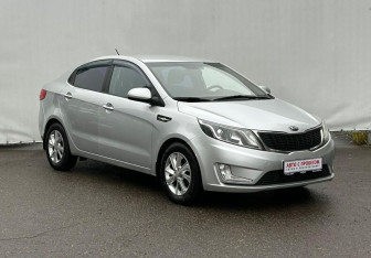 Подержанный автомобиль Kia Rio Sedan 2014 года (3 фото)