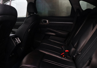 Подержанный автомобиль Kia Sorento 2022 года (8 фото)