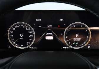 Подержанный автомобиль Infiniti QX80 2024 года (11 фото)
