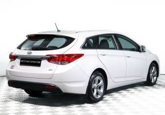 Подержанный автомобиль Hyundai i40 Wagon 2015 года (5 фото)