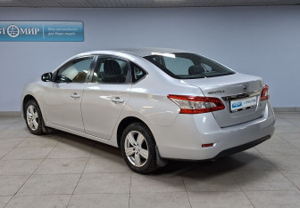 Подержанный автомобиль Nissan Sentra Sedan 2014 года (7 фото)