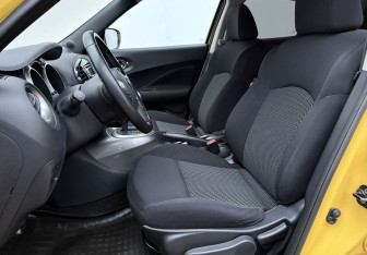 Подержанный автомобиль Nissan Juke 2015 года (10 фото)