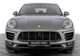 Подержанный автомобиль Porsche Macan 2014 года (2 фото)