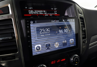 Подержанный автомобиль Mitsubishi Pajero 2021 года (19 фото)