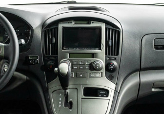 Подержанный автомобиль Hyundai Grand Starex 2012 года (8 фото)