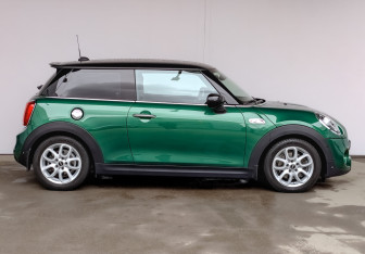 Подержанный автомобиль MINI Hatch 2019 года (4 фото)