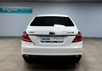 Подержанный автомобиль Geely Emgrand EC7 Sedan 2016 года (6 фото)