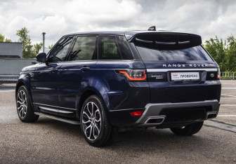 Подержанный автомобиль Land Rover Range Rover Sport 2018 года (7 фото)