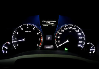 Подержанный автомобиль Lexus RX 2015 года (13 фото)