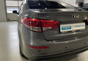 Подержанный автомобиль Kia Rio Sedan 2015 года (8 фото)