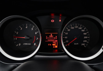 Подержанный автомобиль Mitsubishi Lancer Sedan 2014 года (16 фото)