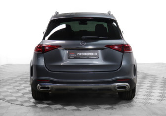 Подержанный автомобиль Mercedes-Benz GLE 2022 года (6 фото)