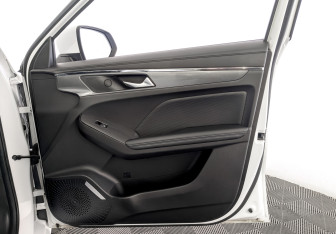 Подержанный автомобиль Haval Jolion 2022 года (24 фото)