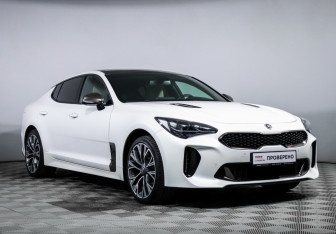 Подержанный автомобиль Kia Stinger 2018 года (3 фото)