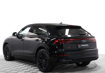Новый Audi Q8 2023 (7 фото)